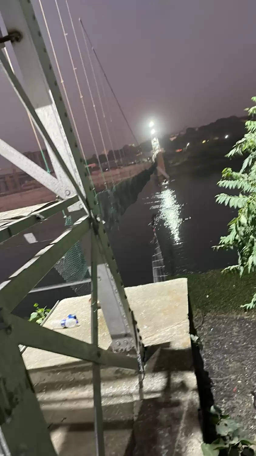 Morbi cable bridge collapse
